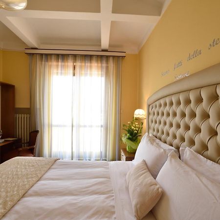 Hotel Bergamo Mare Mhotelsgroup 산토바르톨로메오알마레 외부 사진
