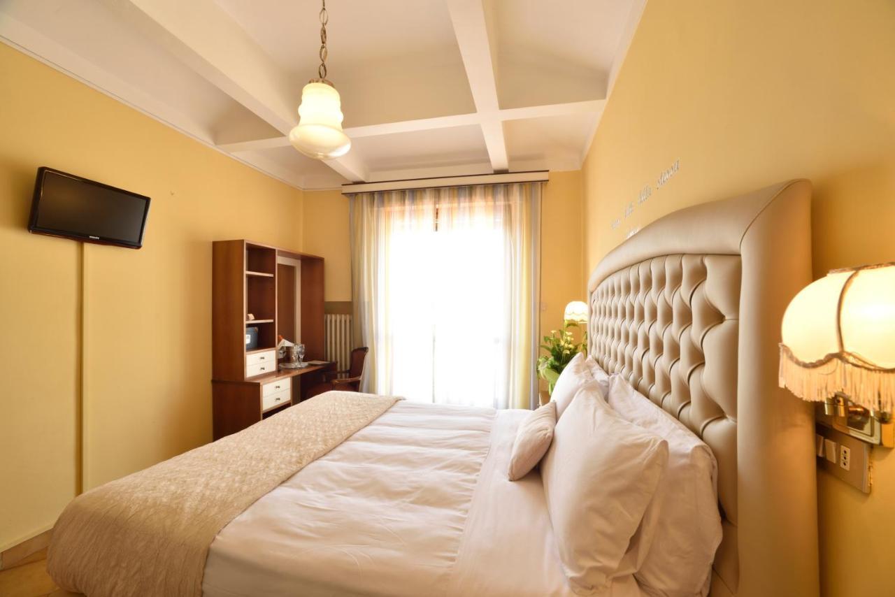 Hotel Bergamo Mare Mhotelsgroup 산토바르톨로메오알마레 외부 사진