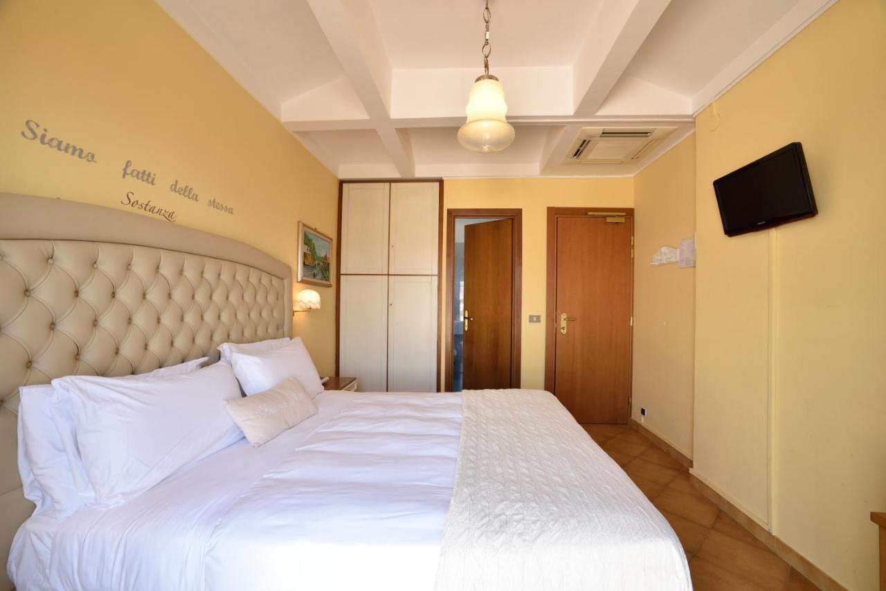 Hotel Bergamo Mare Mhotelsgroup 산토바르톨로메오알마레 외부 사진