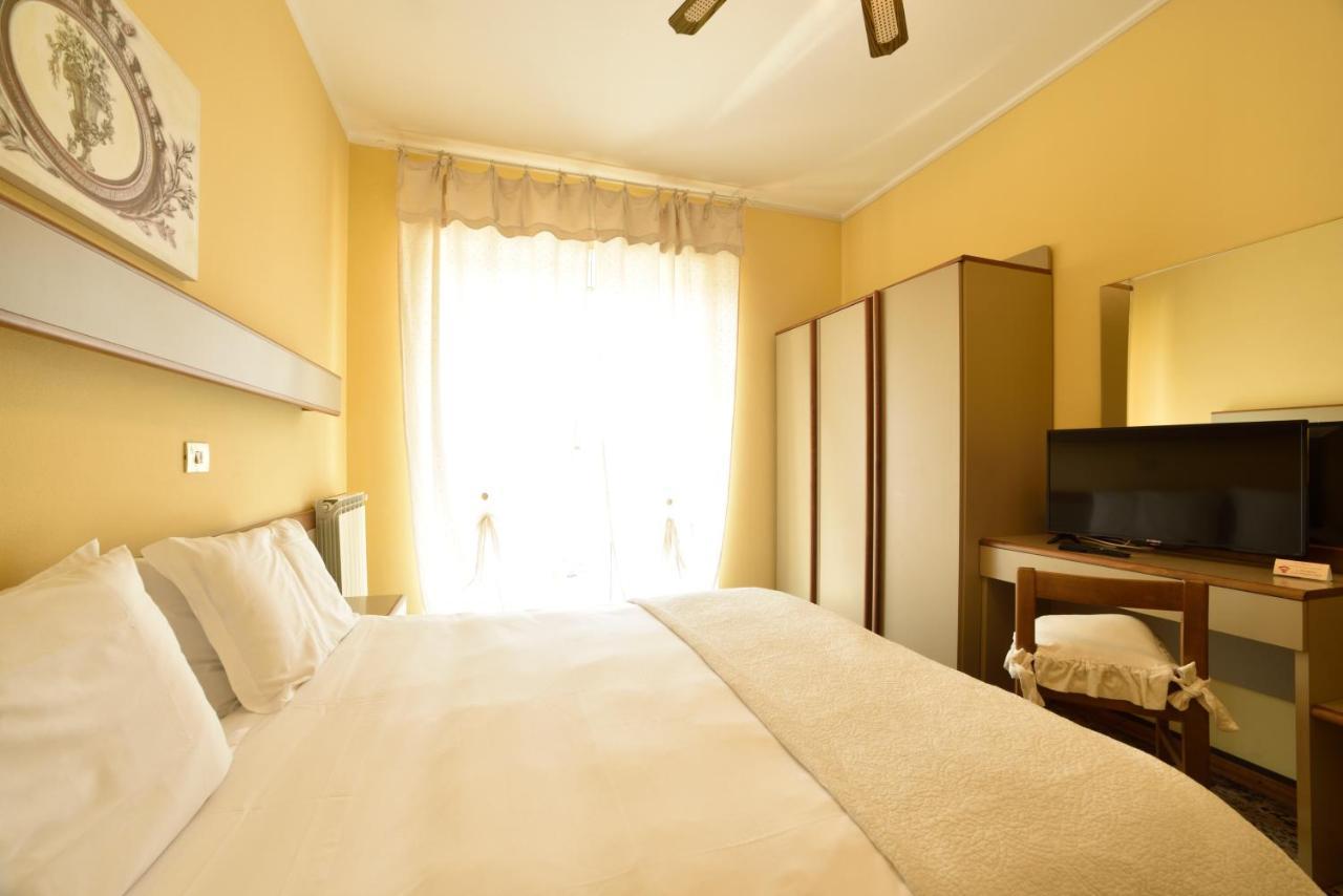 Hotel Bergamo Mare Mhotelsgroup 산토바르톨로메오알마레 외부 사진