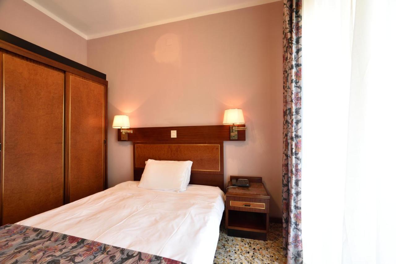 Hotel Bergamo Mare Mhotelsgroup 산토바르톨로메오알마레 외부 사진